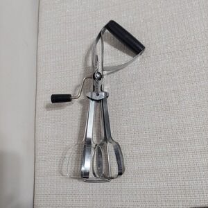 Vintage EKCO Best Egg Beater Hand Held Crank Mixer Stainless Steel Offset Handle
